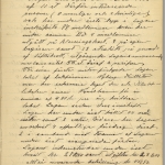 En sida ur gammal handskriven årsberättelse med snirklig handstil.