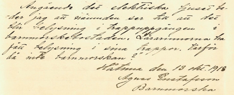 Handskriven skrivstil på ett gulnat papper.