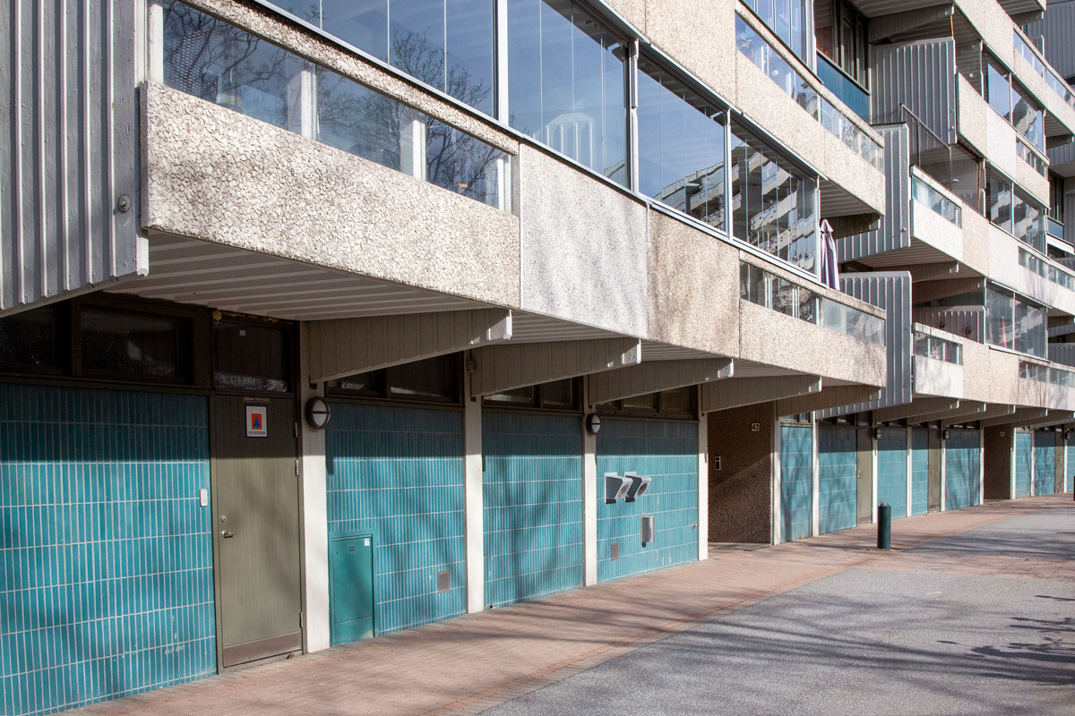 Fotografi. Lägenhetshus.